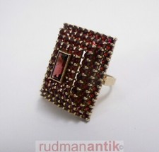 aufwändig gearbeiteter RING