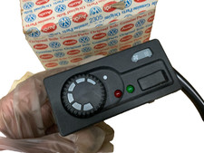 original VW Bus T4 Raumtemperaturregler Standheizung Bedienteil 701963261  NOS