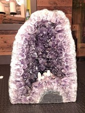 Amethyst Druse Geode mit