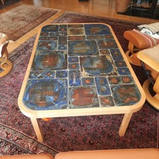 Couchtisch Sofatisch 1,39x0,88x0,54m ,Gestell Eschenholz, Platte Keramikkacheln!