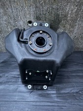 KTM Duke 125 / 200 / 390 Tank inkl. Benzinpumpe komplett