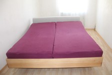 Doppelbett komplett mit Lattenrost und Matratzen - fast neu -nur ca. 3 x benutzt