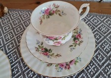 ROYAL ALBERT ENGLAND, MOSS