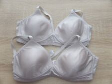 Triumph* 2 x BH Soft Sensation P* ohne Bügel*  Größe 75A*  Unterwäsche