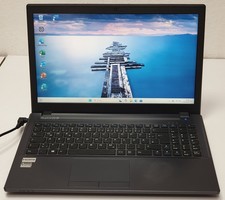 Exone 1530 i3-6100H 2,7GHz 300GB 8GB Laptop Windows 11 15,6" HDMI DVD VGA