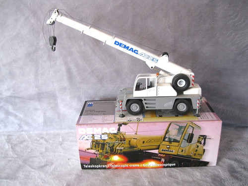 Demag kran city class - 25,