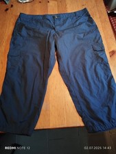 Blaue Hose 44