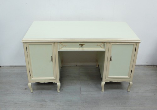Schöner chippendale stil - schöner,