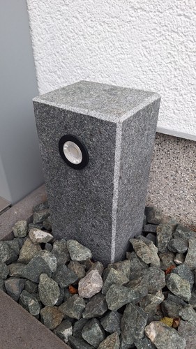 Granitpalisade 25x12x10cm mit