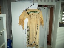 hirschlederkleid cheyenne mit quillstreifen und glasperlen  grösse M
