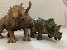 2 Saurier Dinos Triceratops von Schleich 14522 und Bullyland