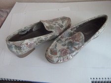 Damenschuhe mit Luftpolster Gr. 4,5