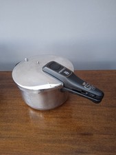 großer Schnellkochtopf WMF