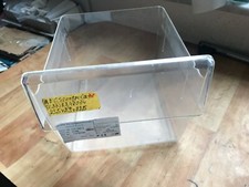 Obstfach,Gemüsefach . AEG.23,5x29x22,5 cm. T.Nr-2247074.Gebraucht.