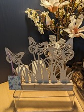 Metall weißer Schmetterling