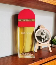 Perfume / Fragrance Elizabeth