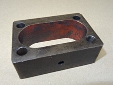 Sockel für Einspritzpumpe für Güldner 2D15 Motor vom Fahr D17 Traktor