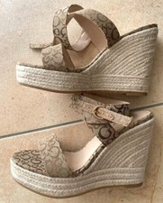 High Heels Marken Riemen