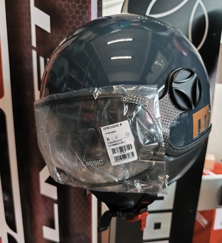 Helm momo design - helm,