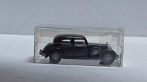 Wiking 832 mercedes 260 d - 12,