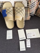 Burberry Strandschuhe 39