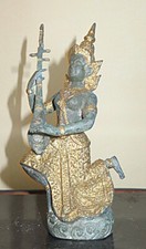 alte musizierende Apsara,Prunkgewand,Tempeltänzerin im Tavatimsa Himmel,Bronze!)