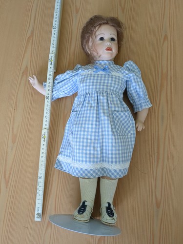 Porzellan puppe stehend - porzellan,