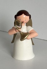 Alter Engel mit Horn weiss