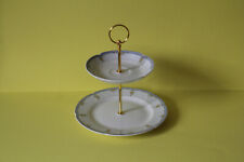 zauberhafte zweistöckige Etagere Teller Kaiser Dubarry Versailles 012072