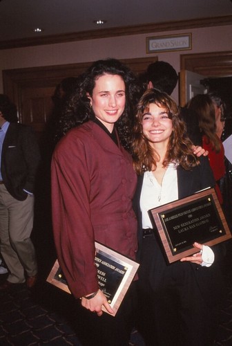 Dia andie mac - dowell, laura