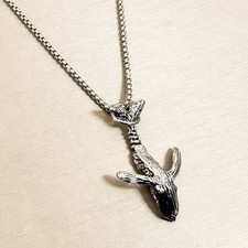 Halskette mit Wal Anhänger