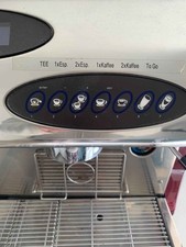 Siebträgermaschine von Carimali/ Coffema, Farbe rot