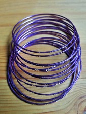 14 Klimper-Armreifen_lila-silber_Modeschmuck indisch Bling-Bling_ungetragen_