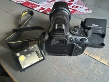 Nikon D5100 mit Nikkor AF-S DX