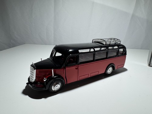 Nzg modelle mercedes benz - 1:40,