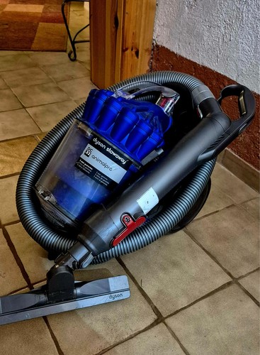 Dyson dc32 stowaway - dyson,