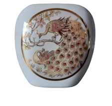 Japanische Porzellan Vase John Jenkins Design 70er Weiß Pfauenpaar mit Golddekor