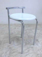 Kleiner HOCKER mit Lehne für Kosmetik-/Praxisbedarf, neuwertig,