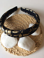 Schöner Haarreif Satin Schwarz Goldenes Blattmuster Gepolstert Neu