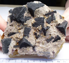 FLUORIT Schwarz 10 000