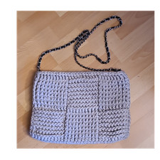 Handgefertigte gestrickte