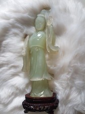 japanische geisha figur / japanische kunstwerk