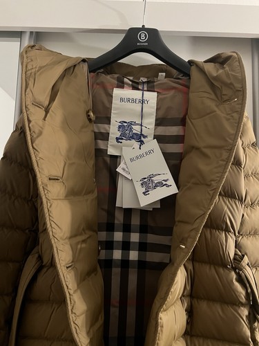 Burberry mantel - burberry,