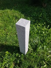 Granitsäulen Gartendeko