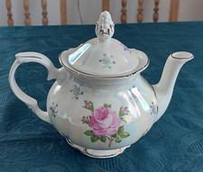 Alte tee oder kaffeekanne - alte,