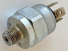 Bremslichtschalter M10x1 für