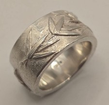 Maßive Unisex Vintage Band