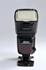 Blitzgerät Nikon SB 900, komplett mit Beschreibung und Zubehör, guter Zustand