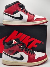 Nike Air Jordan 1 Mid Chicago
