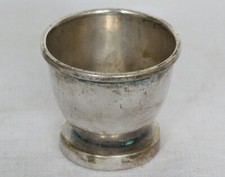 SCHÖNER ALTER EIERBECHER AUS